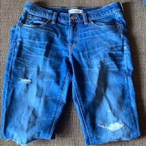 Madewell distressed slim boyjean size 26